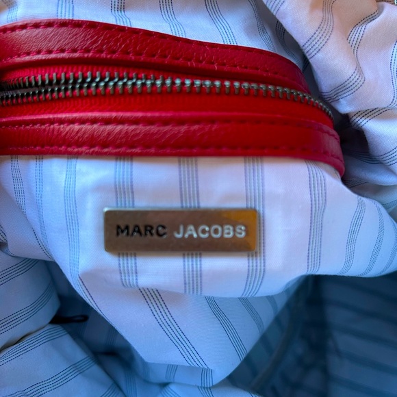 Marc Jacobs Red Leather Shoulder Bag ❤️ - Picture 2 of 3